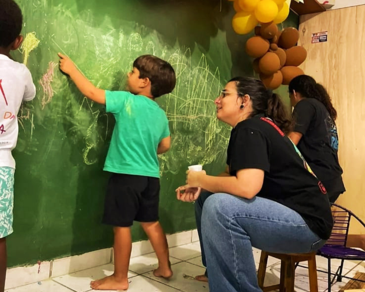 Construção compartilhada com crianças